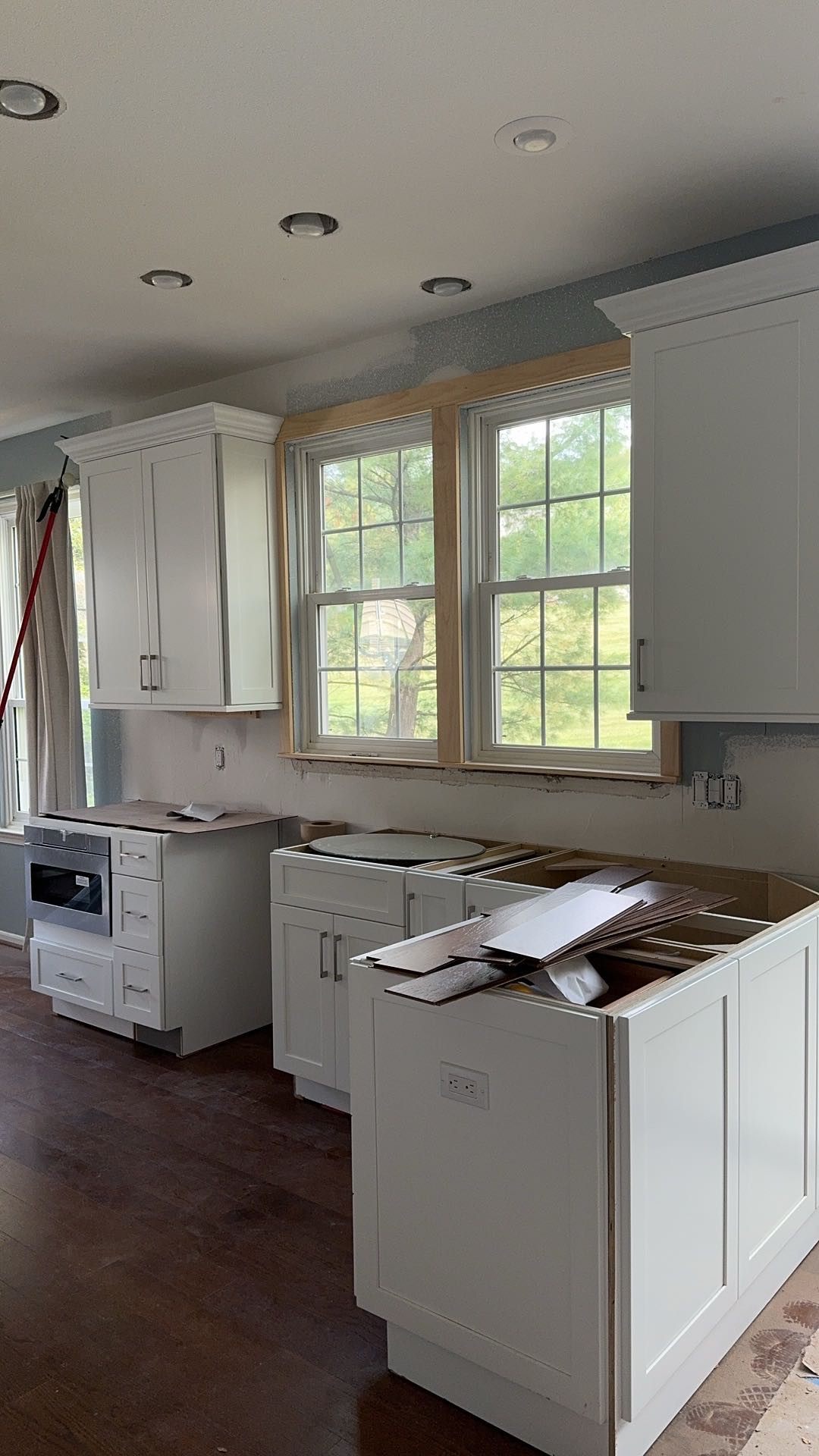 Custom Kitchen Cabinets